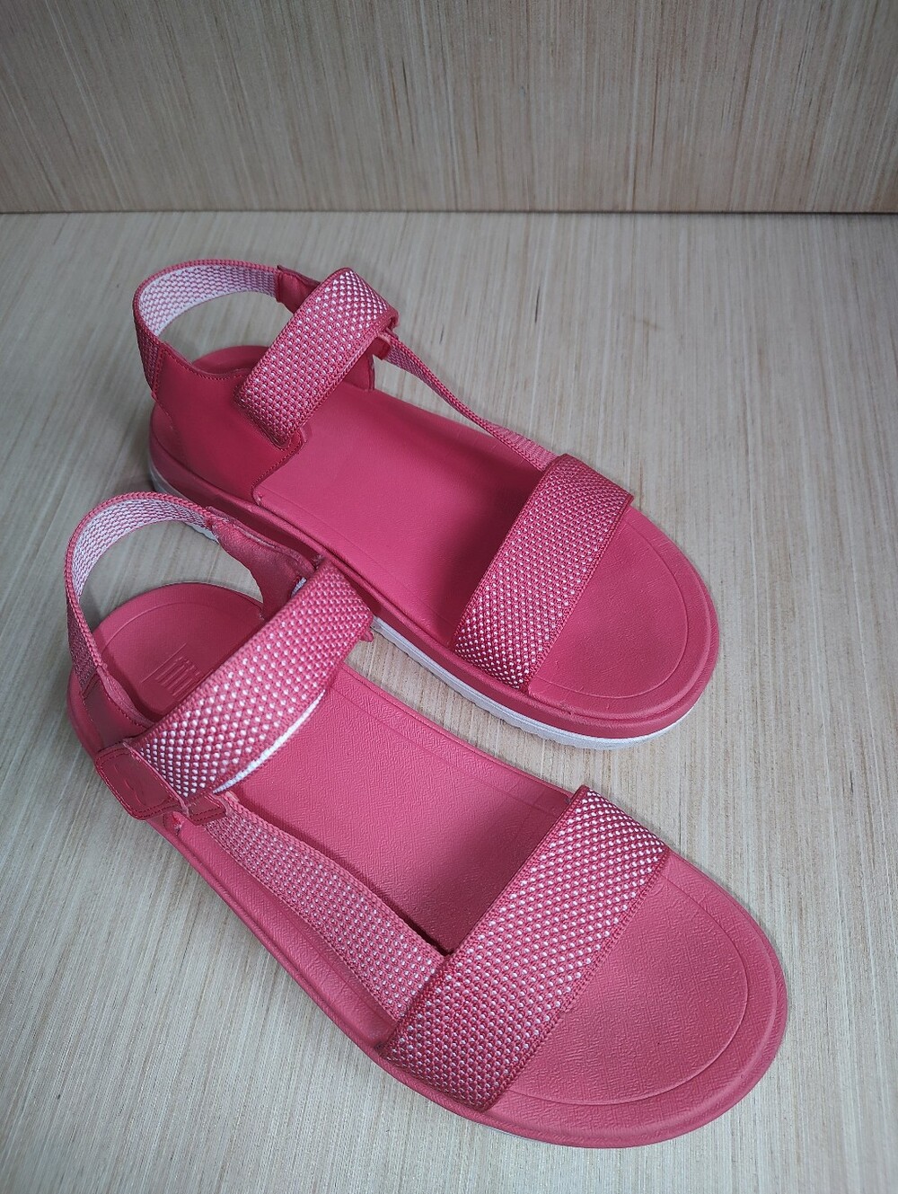 FitFlop Surff Two Tone Webbing Leather Back Strap Sandals Pink Red White 10